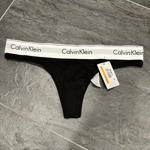NWT Calvin Klein thong underwear